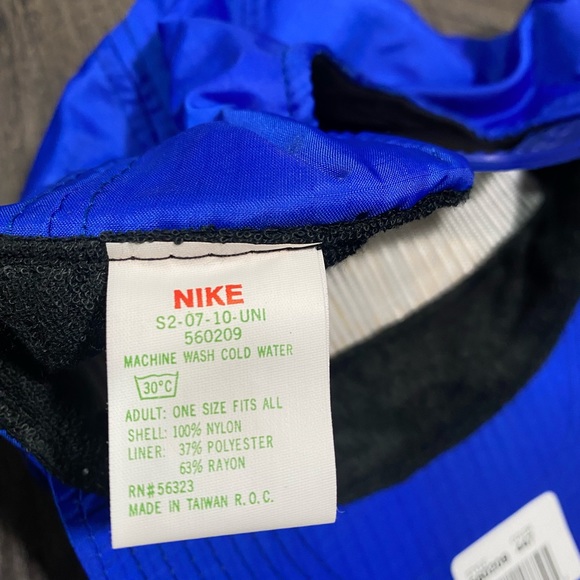 NEW | NIKE Vintage Hat - Picture 4 of 6